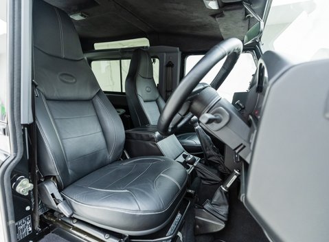 Land Rover Defender 90 XS 10