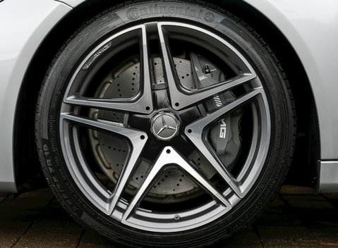 Mercedes-Benz C Class C63 Coupe 10