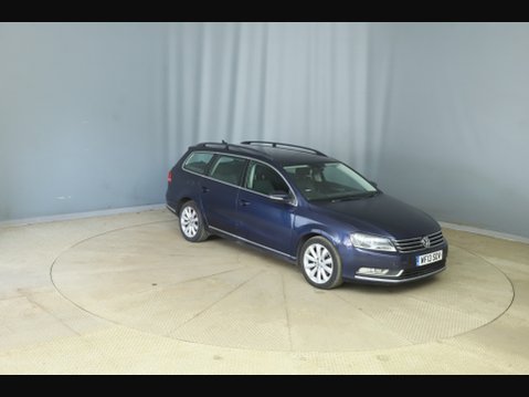 Volkswagen Passat HIGHLINE TDI BLUEMOTION TECHNOLOGY 1