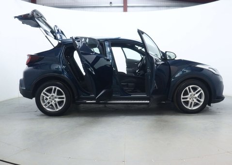 Toyota C-HR 1.8 VVT-h GPF Icon SUV 5dr Petrol Hybrid CVT Euro 6 (s/s) (122 ps) 57