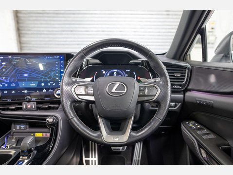 Lexus NX 2.5 350h F Sport E-CVT 4WD Euro 6 (s/s) 5dr 33