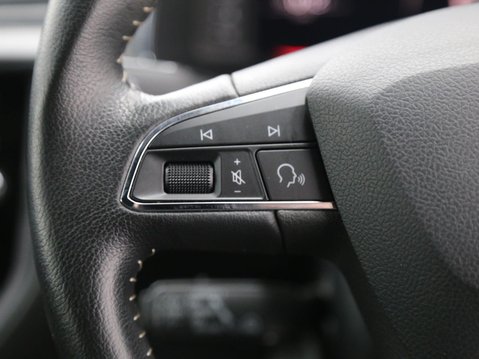 SEAT Arona 1.0 TSI XCELLENCE Lux DSG Euro 6 (s/s) 5dr 11