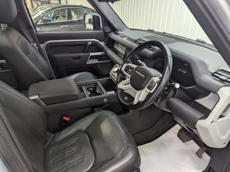 Land Rover Defender 3.0 Defender SE D MHEV Auto 4WD 5dr 48