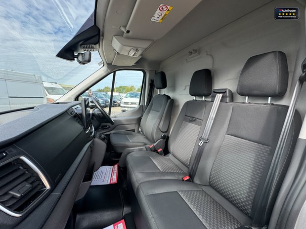 Ford Transit AUTO LWB L3H2 Medium Roof 350 Limited Air Con Cam Nav Sensors SELECT 13