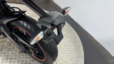Yamaha R125 YZF 2009 20K 125CC SPORTS BIKES 15BHP NEW MOT SERVICED 32