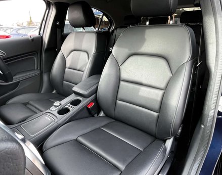 Mercedes-Benz A Class 1.6 A 180 Sport Exeutive Auto 5dr 55