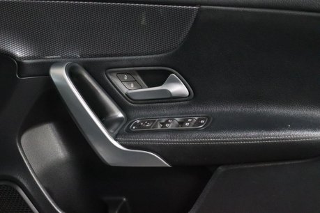 Mercedes-Benz A Class A 180 D SPORT 36