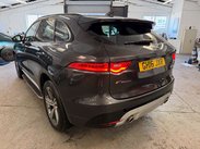 Jaguar F-Pace 3.0 D300 V6 S Auto AWD Euro 6 (s/s) 5dr 4
