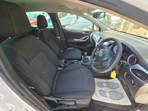 Vauxhall Astra DESIGN CDTI ECOTEC S/S 11