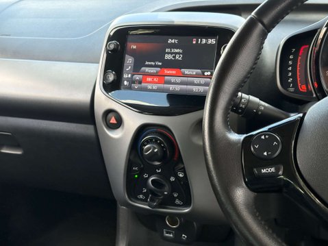 Toyota Aygo 1.0 Aygo X-Play TSS VVT-i 5dr 35