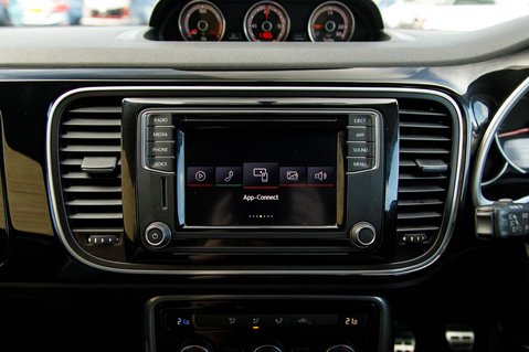 Volkswagen Beetle R LINE TDI BLUEMOTION TECHNOLOGY 17