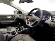 Nissan Qashqai 1.3 DIG-T Tekna SUV 5dr Petrol Manual Euro 6 (s/s) (140 ps) 12