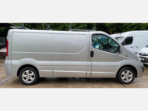 Vauxhall Vivaro 2.0 2900 CDTi Sportive Panel Van 4dr Diesel Manual FWD L3 (195 g/km, 113 bh 6