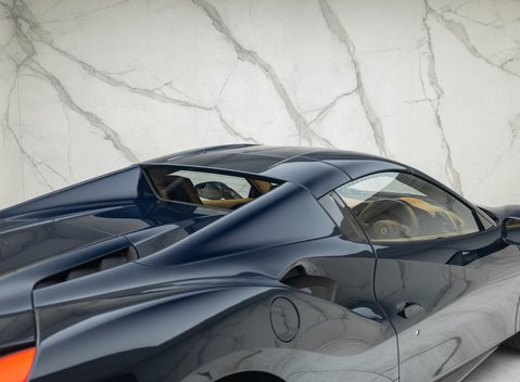 Ferrari 488 SPIDER 54