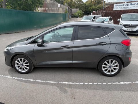 Ford Fiesta TITANIUM 9