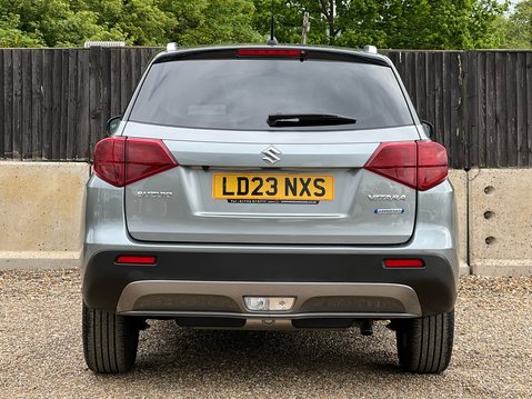 Suzuki Vitara SZ-T BOOSTERJET MHEV 8
