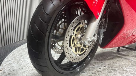 Honda VFR 2001 ONLY 13K FUEL INJECTED NON VTEC 1 OWNER NEW MOT 800CC 22