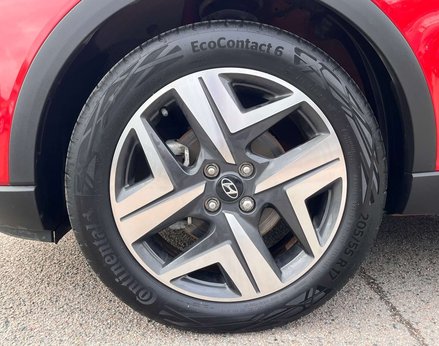 Hyundai BAYON 1.0 Bayon Ultimate TGDi MHEV Auto 5dr 13