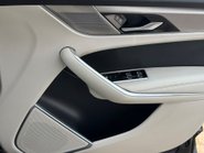 Jaguar F-Pace R-DYNAMIC S 19