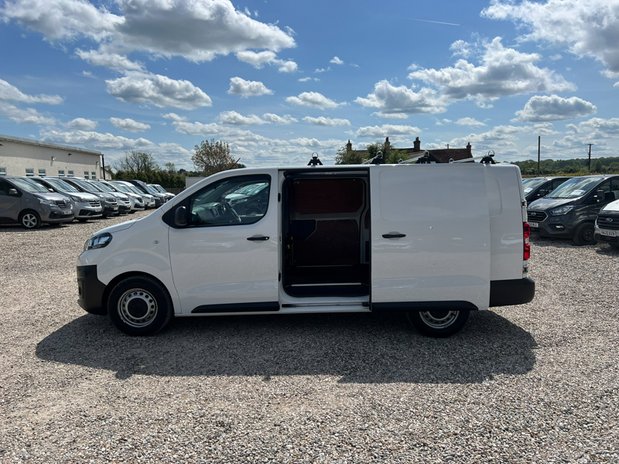 Citroen Dispatch XLWB L3H1 Enterprise 1400 Air Con Camera Sensors EURO 6 NO VAT 13