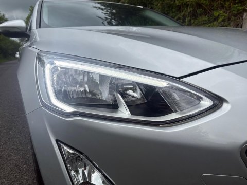 Ford Focus TITANIUM X 21