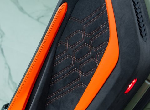 Lamborghini Revuelto 31