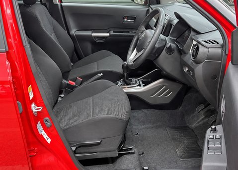 Suzuki Ignis 1.2 Dualjet Hybrid SZ5 9