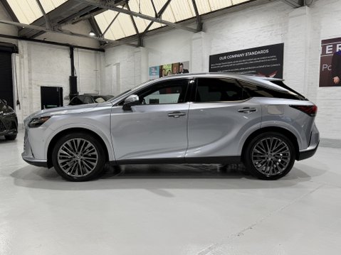 Lexus RX 450H PLUS TAKUMI 7