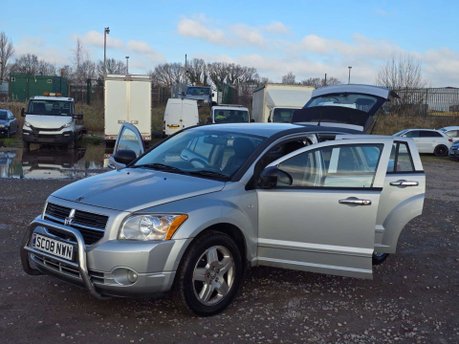 Dodge Caliber 2.0 SXT Hatchback 5dr Petrol CVT (192 g/km, 154 bhp) 6