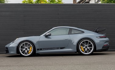 Porsche 911 GT3 (992) 3