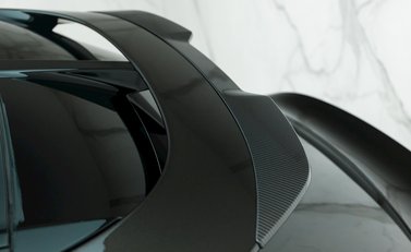 Aston Martin DBX 707 31