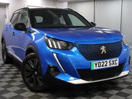 Peugeot 2008 GT PREMIUM 19