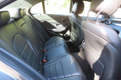 Mercedes-Benz C Class 2.1 C220d AMG Line Saloon 4dr Diesel G-Tronic+ Euro 6 (s/s) (170 ps) 9