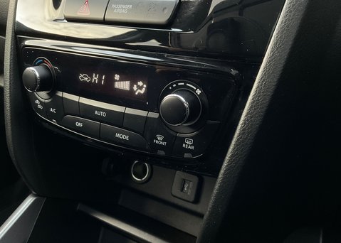 Suzuki Vitara SZ5 22