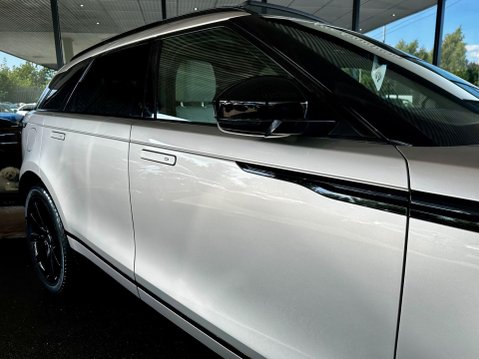 Land Rover Range Rover Velar 3.0 SD6 V6 R-Dynamic SE Auto 4WD Euro 6 (s/s) 5dr 49