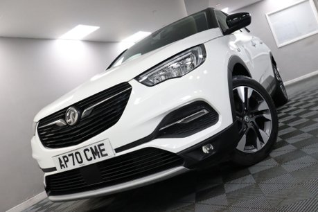 Vauxhall Grandland X SRI NAV 32