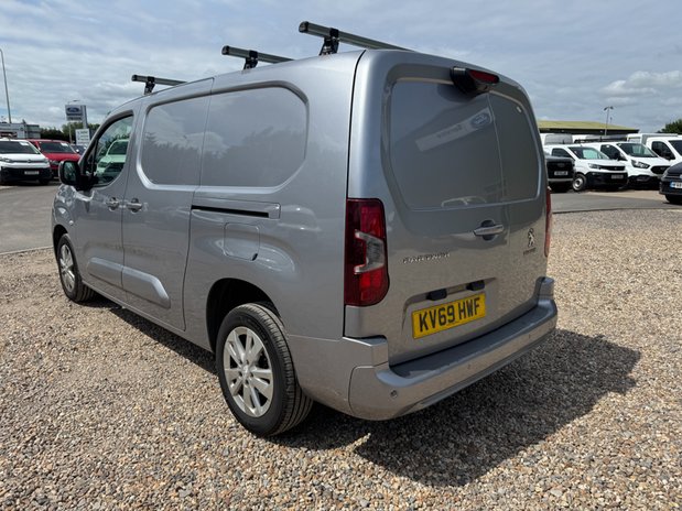 Peugeot Partner LWB L2H1 Low Roof Asphalt Air Con Nav Sensors EURO 6 NO VAT 10