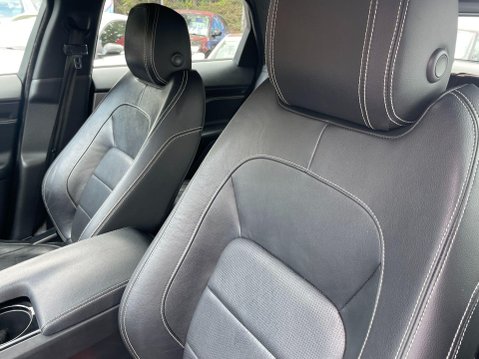 Jaguar F-Pace 2.0 D165 R-Sport Euro 6 (s/s) 5dr 34