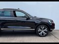Volkswagen Touareg 3.0 Touareg V6 R-Line TDI BlueMotion Technology Auto 4WD 5dr 10