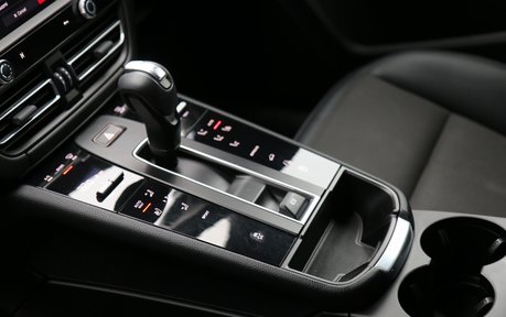 Porsche Macan PDK - 1 Owner - VAT Q 7