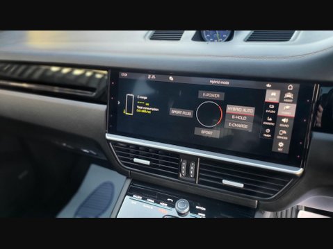 Porsche Cayenne V6 28