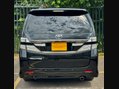 Toyota Vellfire Sunroof 33