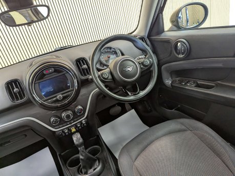 Mini Countryman 1.5 Countryman Cooper S E ALL4 Auto 4WD 5dr 51