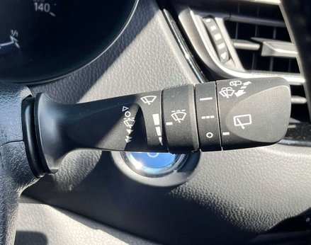 Toyota C-HR 1.8 C-HR Icon HEV CVT 5dr 52