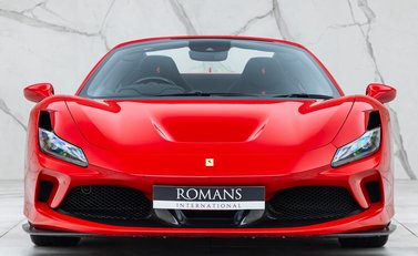 Ferrari F8 Spider 23