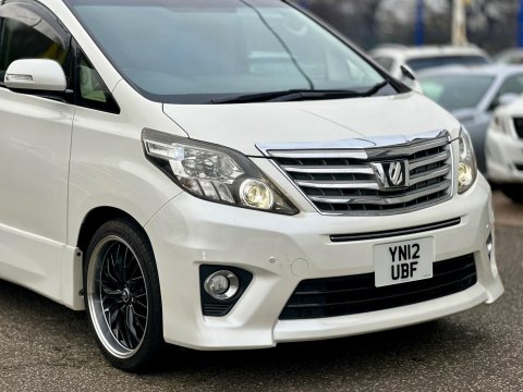 Toyota Alphard 8 SEATER+TWIN SUNROOF+RARE 7