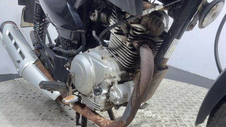 Yamaha YBR 125 2011 28K RUNNING PROJECT BIKE SPARES OR REPAIR 125CC 6