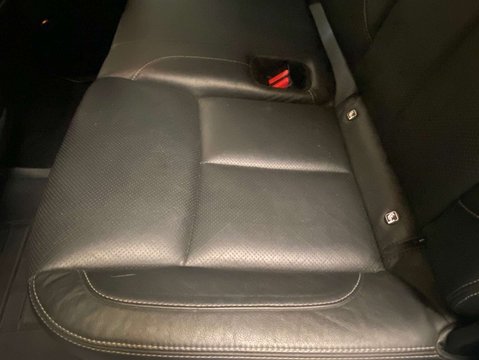 Nissan Navara 2.3 Navara Tekna dCi Auto 4WD 5dr 36