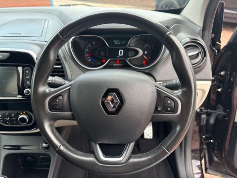 Renault Captur 1.5 dCi ENERGY Signature S Nav SUV 5dr Diesel Manual Euro 6 (s/s) (110 ps) 43