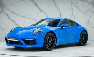 Porsche 911 Carrera (992) 1